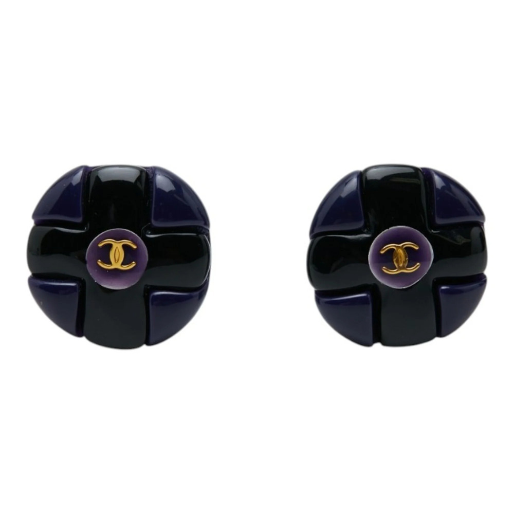 CHANEL Vintage Black Logo Earrings - Picture 2 of 5